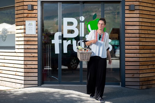 Biofruits - Le Shop Vétroz - Entrée du magasin