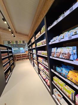 Biofruits - Le Self Vétroz - Intérieur du magasin autonome de Vétroz