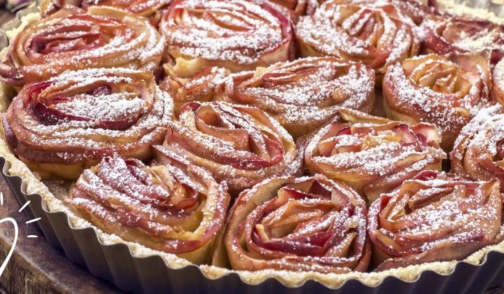 Tarte aux pommes bouquets de roses - Une photo de tarte aux pommes en forme de bouquets de roses